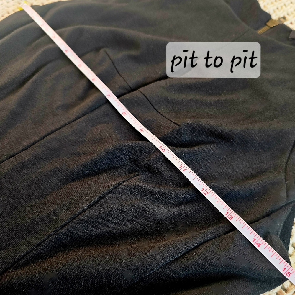 Ladakh | Medium | Black Keyhole Bodycon Sleeveless Dress - Picture 9 of 10